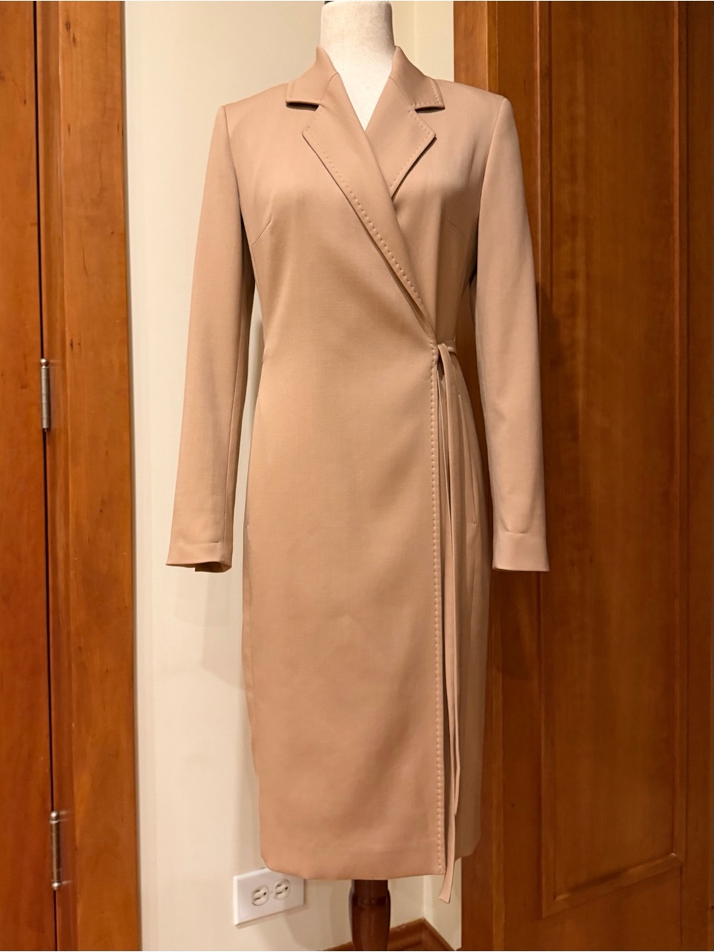 MaxMara Beige Wrap-Style Long Sleeve Wraparound Jacket
